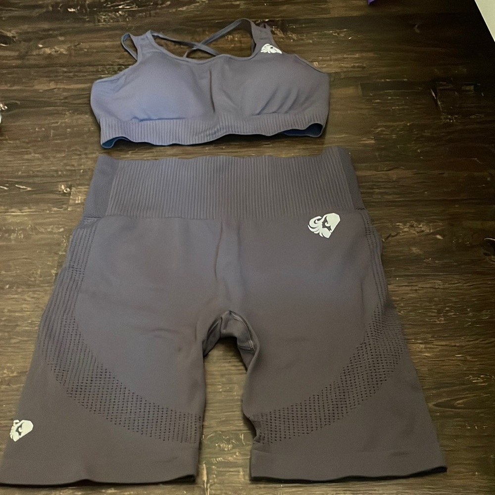 Women’s best workout set like new